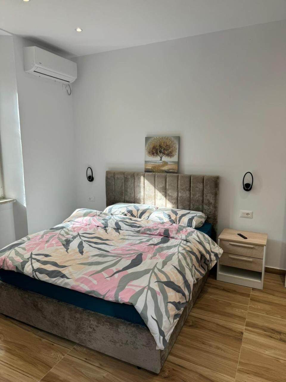 Vila 21 At Blloku Area 티라나 외부 사진