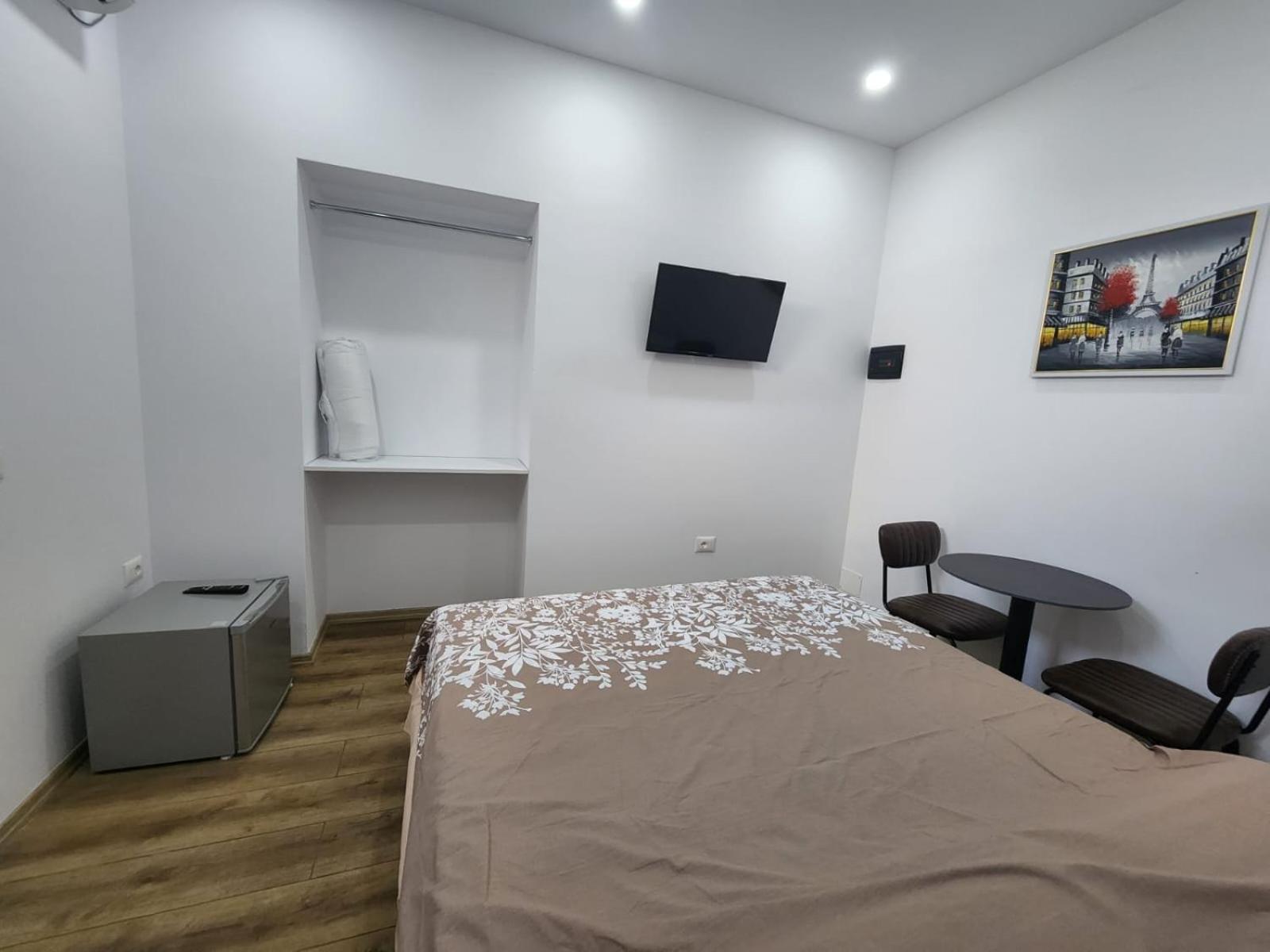 Vila 21 At Blloku Area 티라나 외부 사진