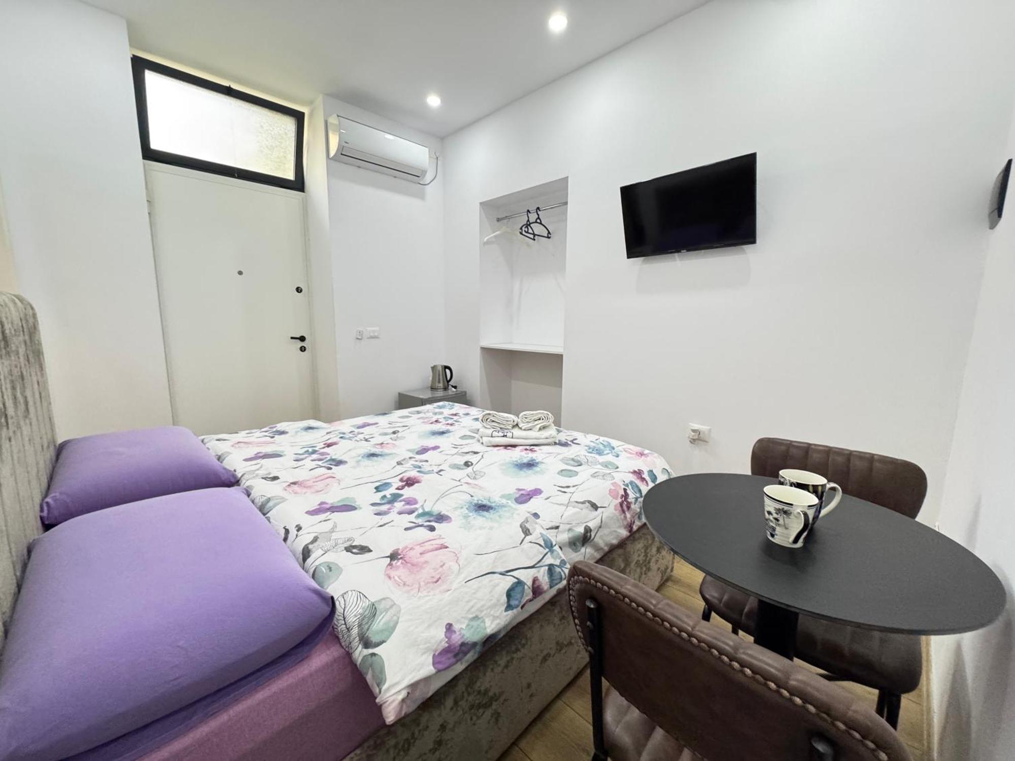 Vila 21 At Blloku Area 티라나 외부 사진